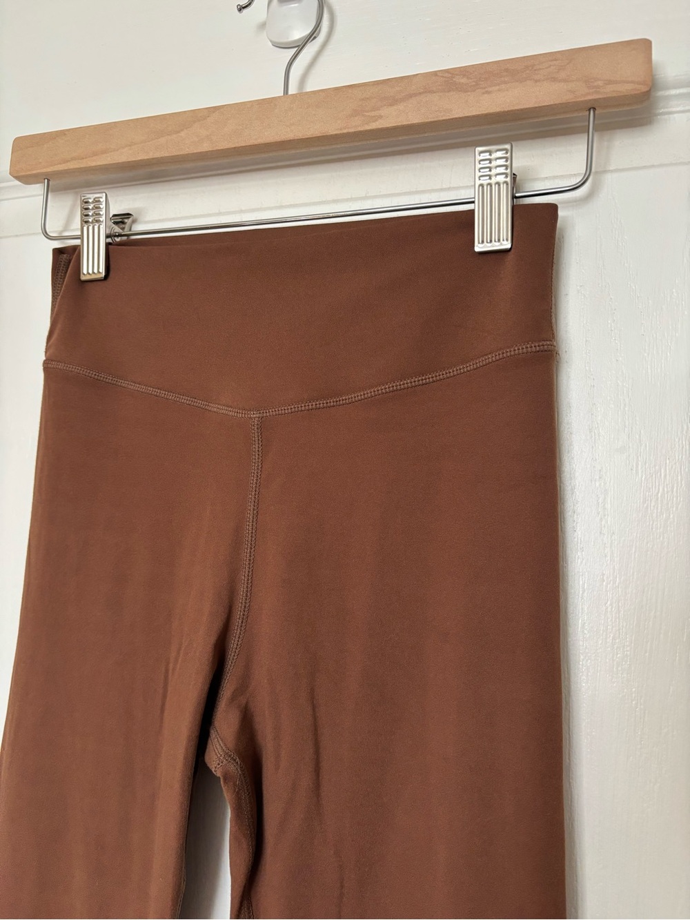 FORM Activewear Set - Picture 7 of 9